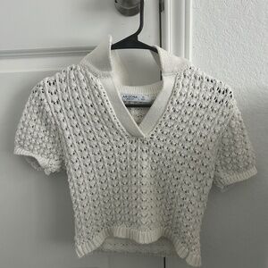 White knitted top